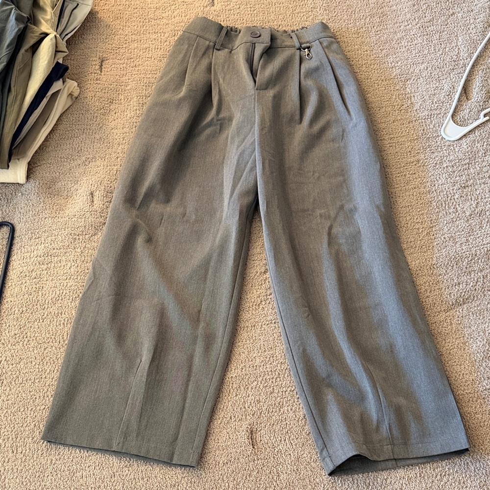 Classic Men's Gray Dress Pants